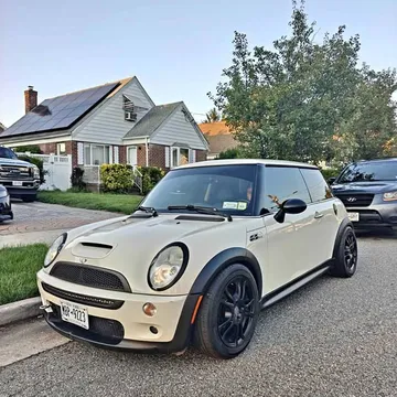 2004 MINI Cooper S Hatchback 2D
