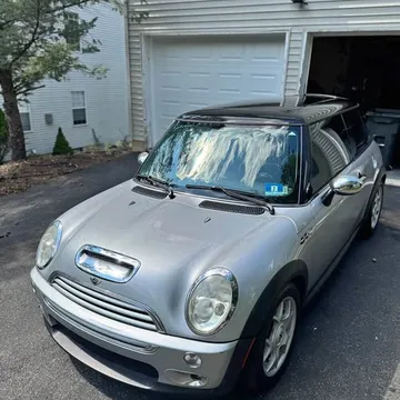2004 MINI Cooper S Hatchback 2D