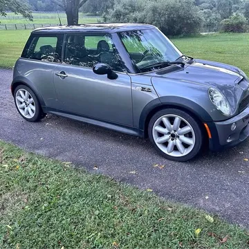 2004 MINI Cooper S Hatchback 2D