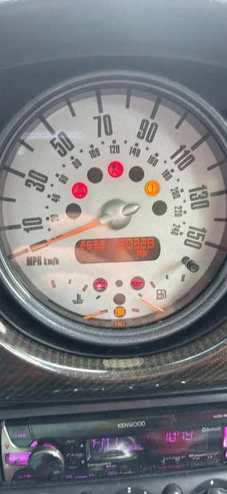 2004 Mini Mini Cooper S 1st Gen - Image 7 of 7