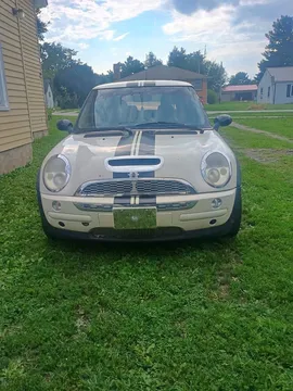 2004 MINI Cooper S Hatchback 2D
