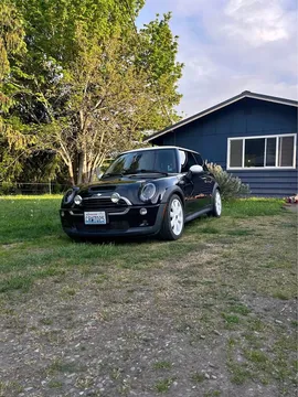 2004 MINI Cooper S Hatchback 2D