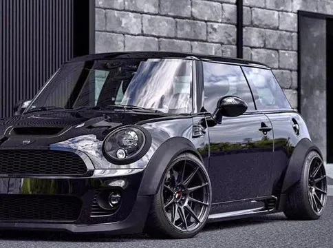 2004 MINI Cooper S Hatchback 2D