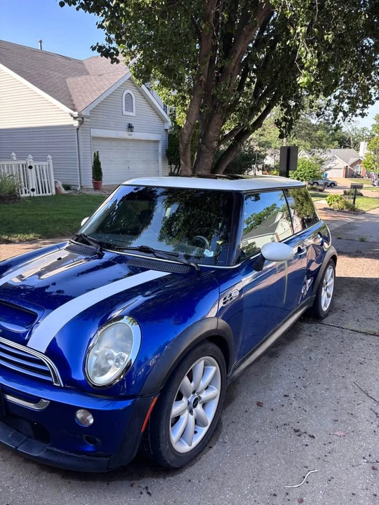 2004 Mini Mini Cooper S 1st Gen - Image 2 of 4