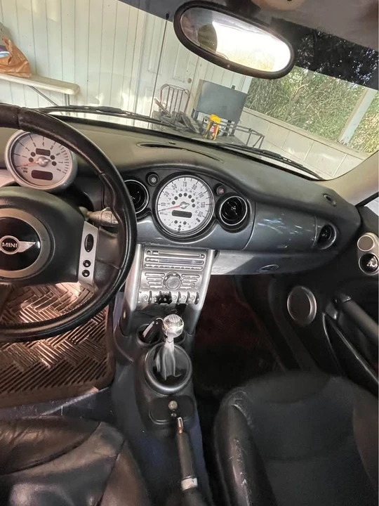 2004 Mini Mini Cooper S 1st Gen - Image 8 of 9