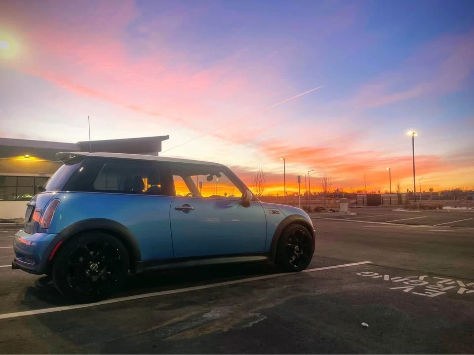 2004 Mini Mini Cooper S 1st Gen - Image 2 of 3