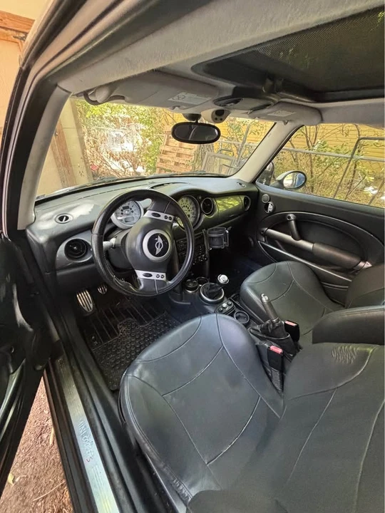2004 Mini Mini Cooper S 1st Gen - Image 2 of 8