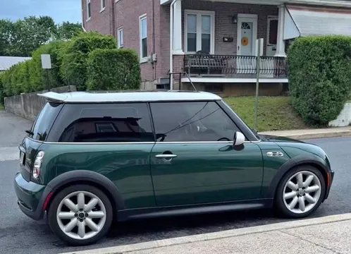 2004 MINI Cooper S Hatchback 2D