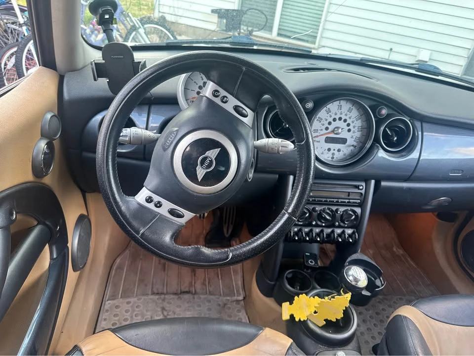 2004 Mini Mini Cooper S 1st Gen - Image 5 of 7
