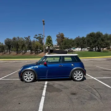 2004 MINI Cooper S Roadster 2D