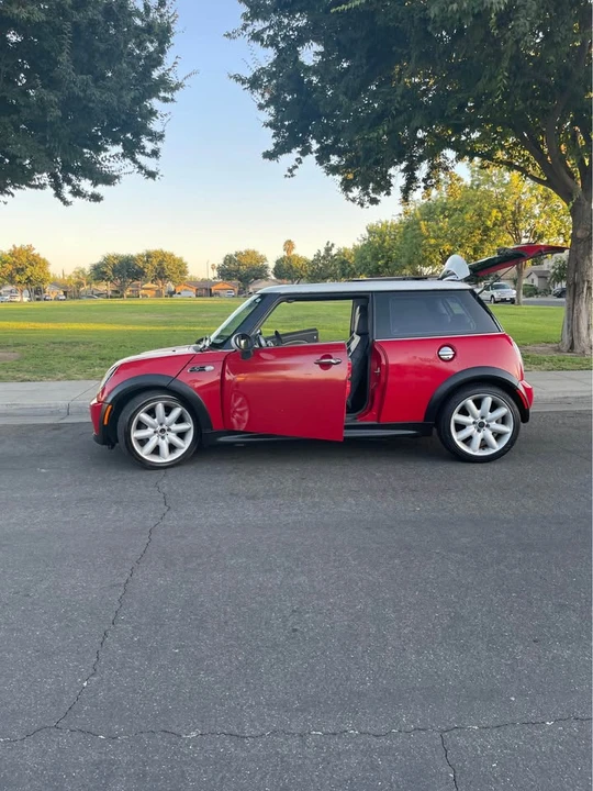 2004 Mini Mini Cooper S 1st Gen - Image 7 of 9