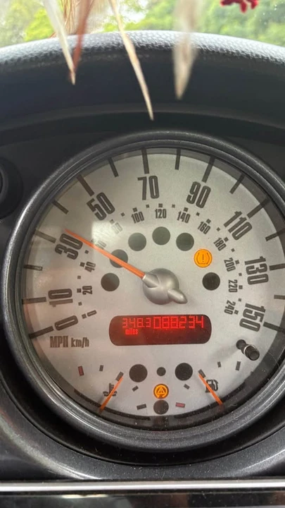 2004 Mini Mini Cooper S 1st Gen - Image 8 of 8