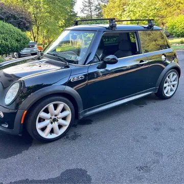 2004 MINI Cooper S Hatchback 2D