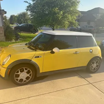 2004 MINI Cooper S Hatchback 2D