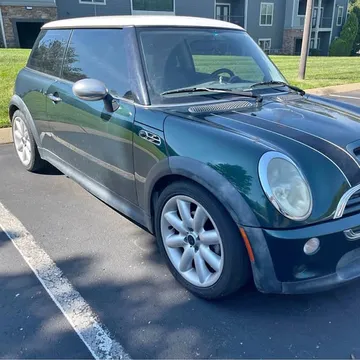 2004 MINI Cooper S Hatchback 2D