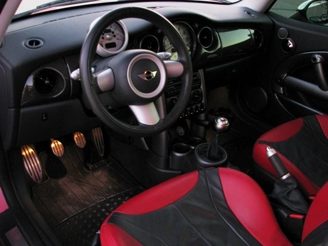 2004 Mini Mini Cooper S 1st Gen - Image 4 of 5
