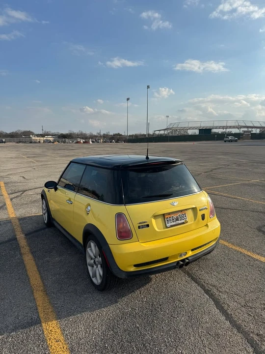2004 Mini Mini Cooper S 1st Gen - Image 13 of 15