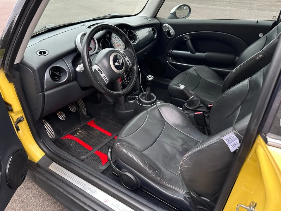 2004 Mini Mini Cooper S 1st Gen - Image 5 of 12