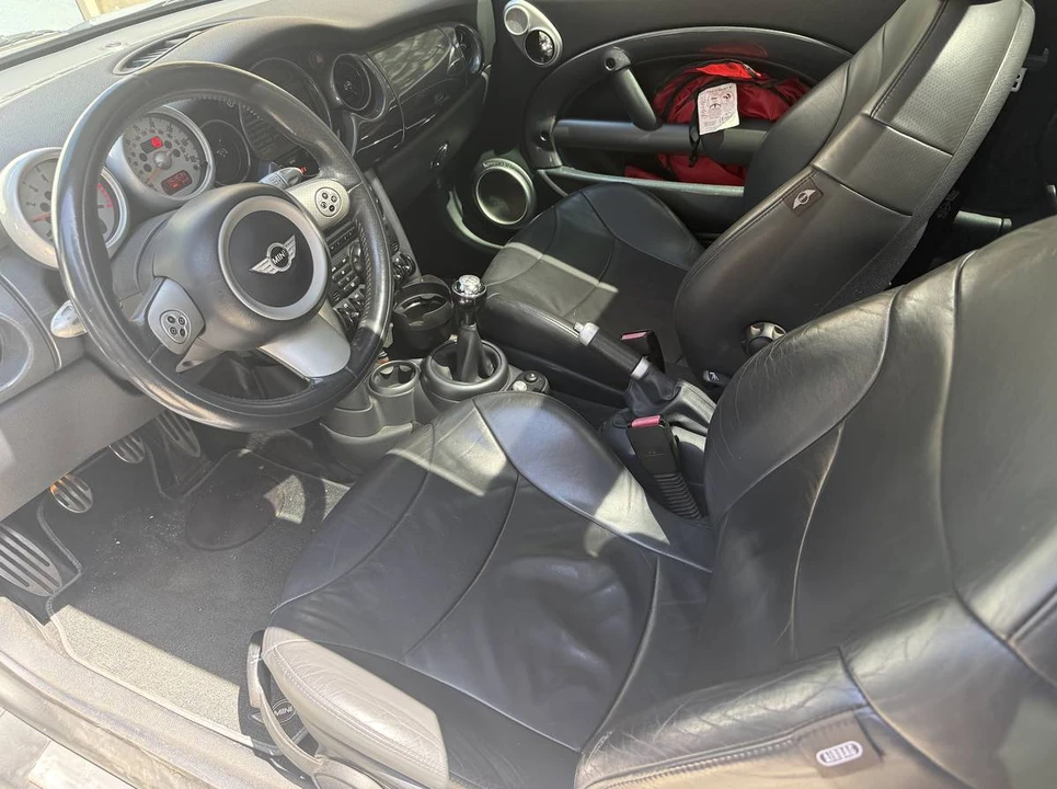 2004 Mini Mini Cooper S 1st Gen - Image 5 of 7