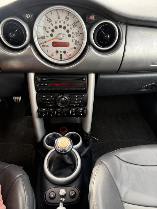 2004 Mini Mini Cooper S 1st Gen - Image 18 of 19