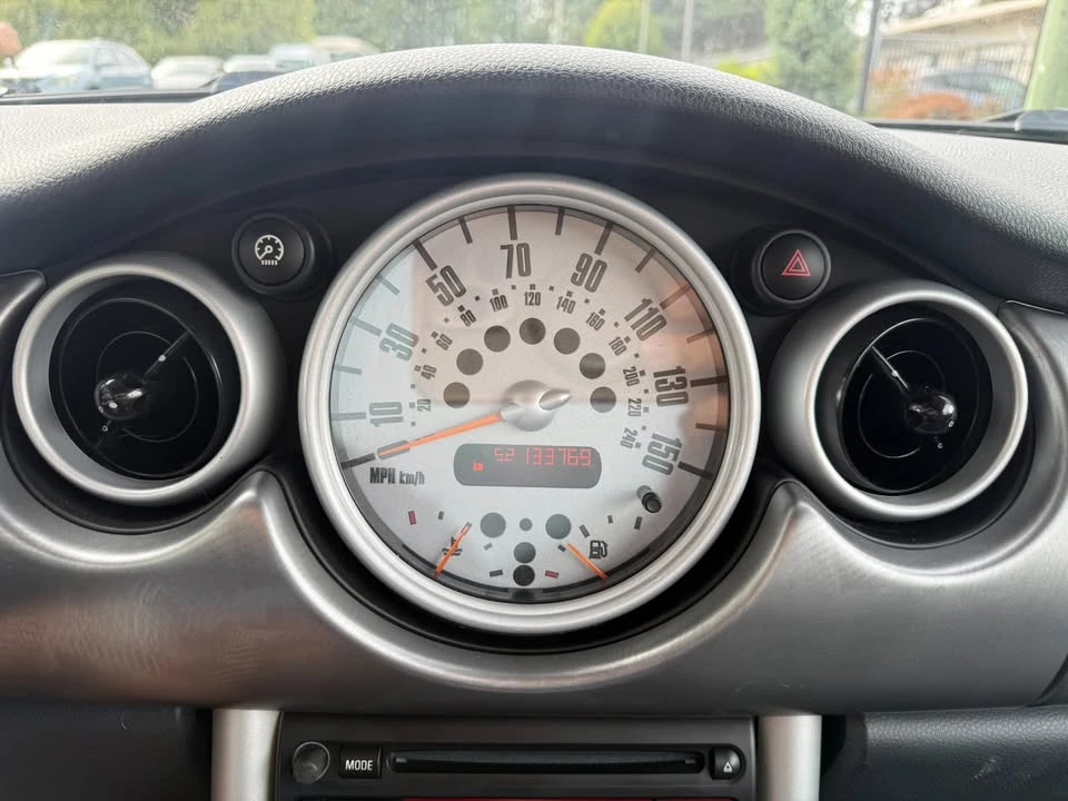 2004 Mini Mini Cooper S 1st Gen - Image 16 of 19