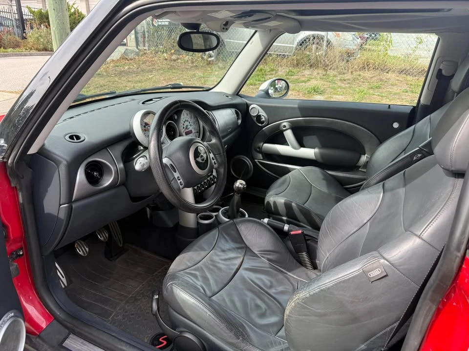 2004 Mini Mini Cooper S 1st Gen - Image 9 of 19