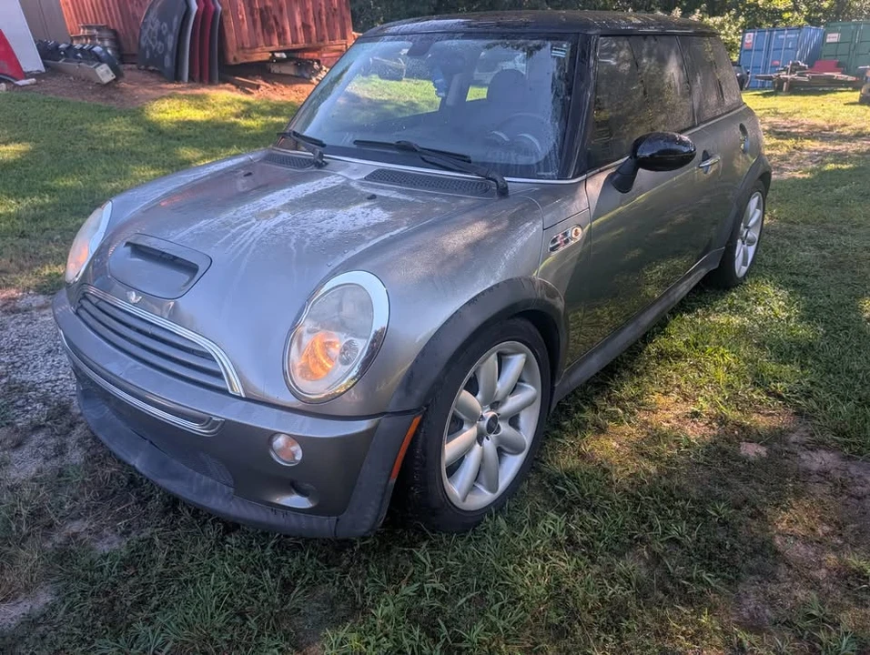2004 Mini Mini Cooper S 1st Gen - Image 9 of 12