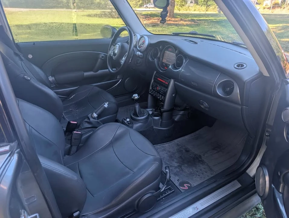 2004 Mini Mini Cooper S 1st Gen - Image 3 of 12