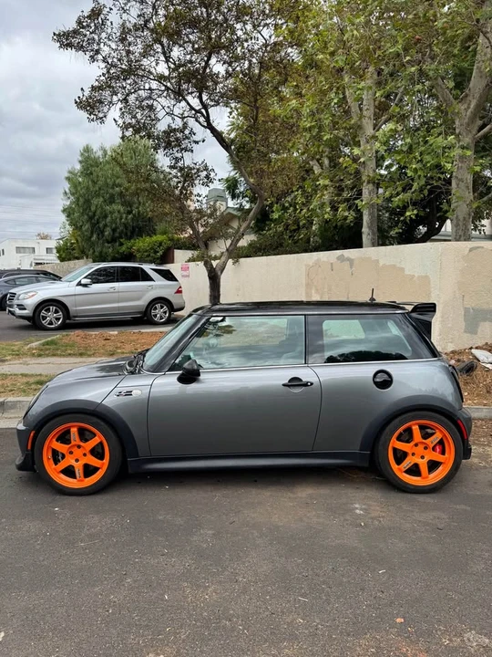 2004 Mini Mini Cooper S 1st Gen - Image 3 of 9