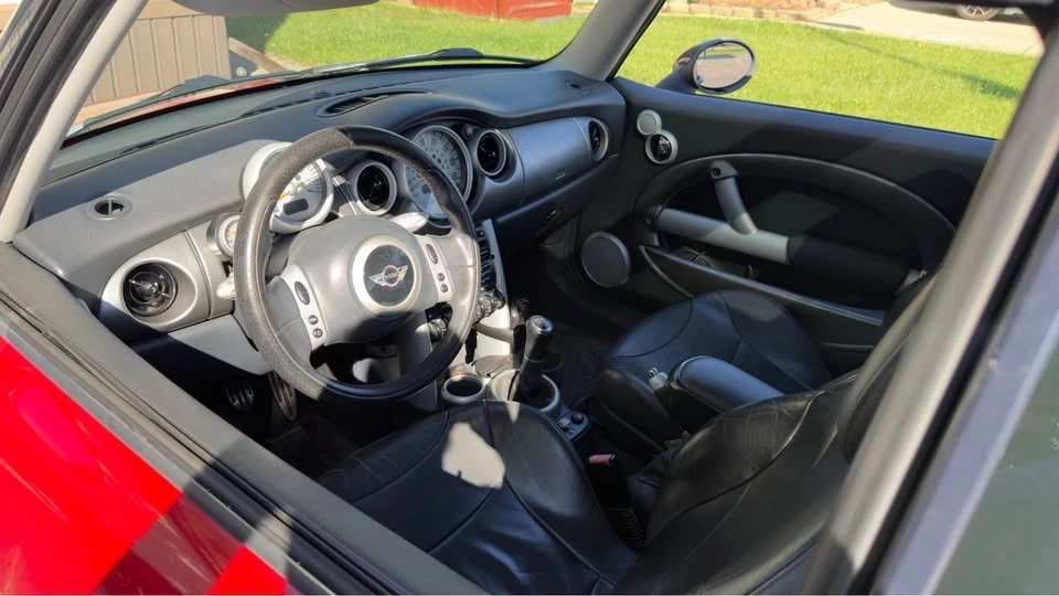 2004 Mini Mini Cooper S 1st Gen - Image 6 of 9