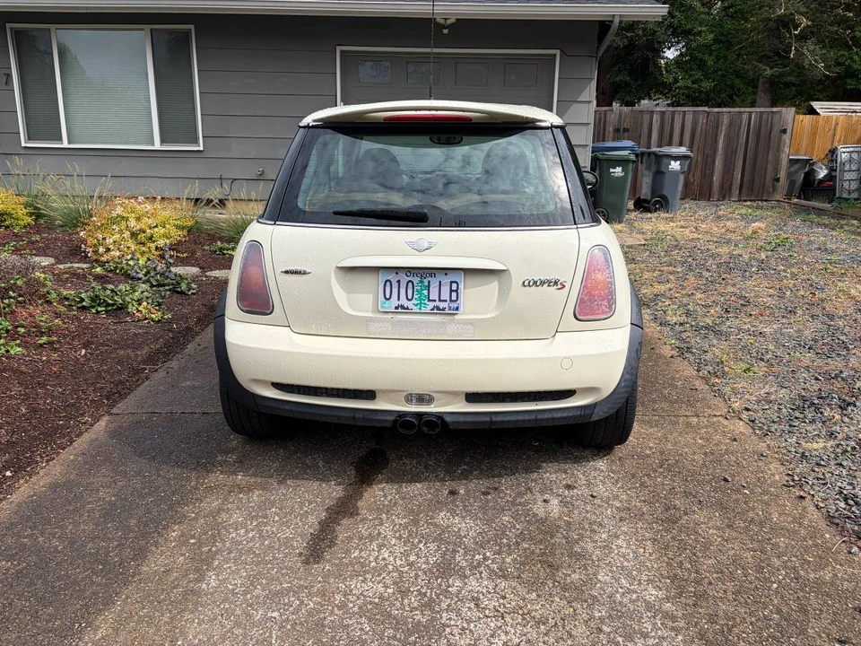 2004 Mini Mini Cooper S 1st Gen - Image 7 of 12