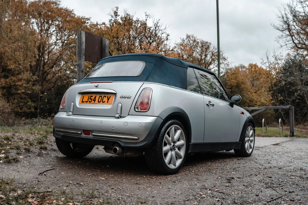 2005 Mini Mini 1st Gen - Image 12 of 30