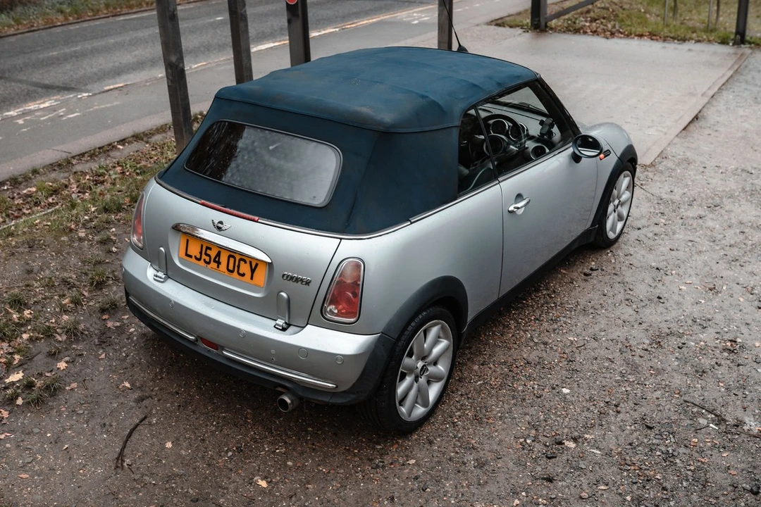 2005 Mini Mini 1st Gen - Image 17 of 30