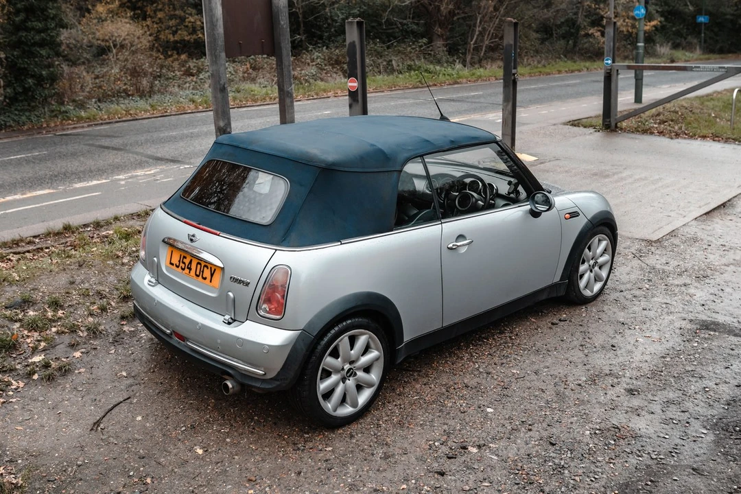 2005 Mini Mini 1st Gen - Image 18 of 30