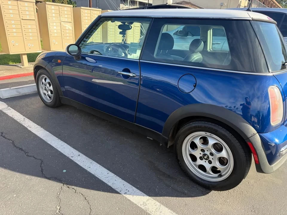 2004 Mini Mini 1st Gen - Image 3 of 3