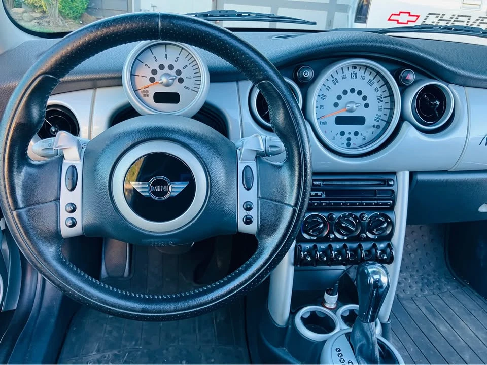 2004 Mini Mini Cooper S 1st Gen - Image 14 of 18