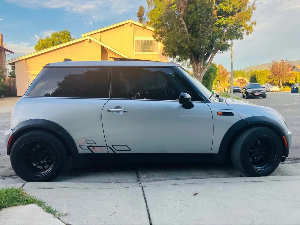 2004 Mini Mini Cooper S 1st Gen - Image 3 of 18