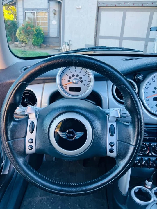 2004 Mini Mini Cooper S 1st Gen - Image 13 of 18