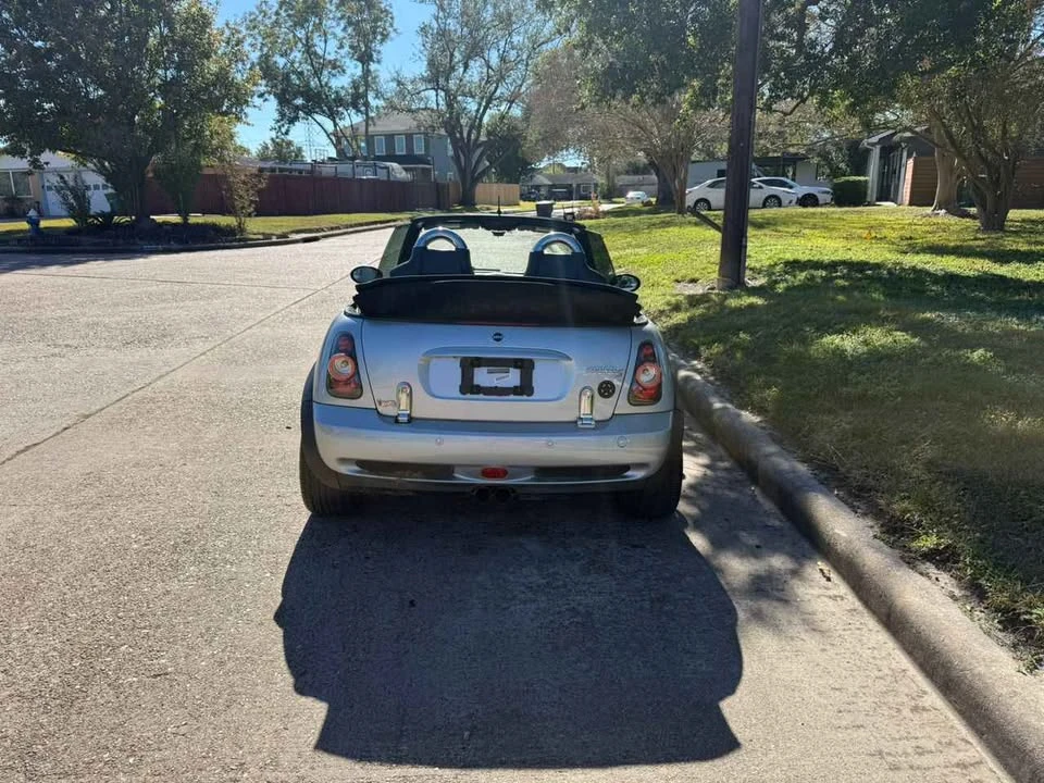 2004 Mini Mini Cooper S 1st Gen - Image 11 of 17