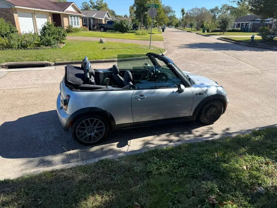 2004 Mini Mini Cooper S 1st Gen - Image 2 of 17