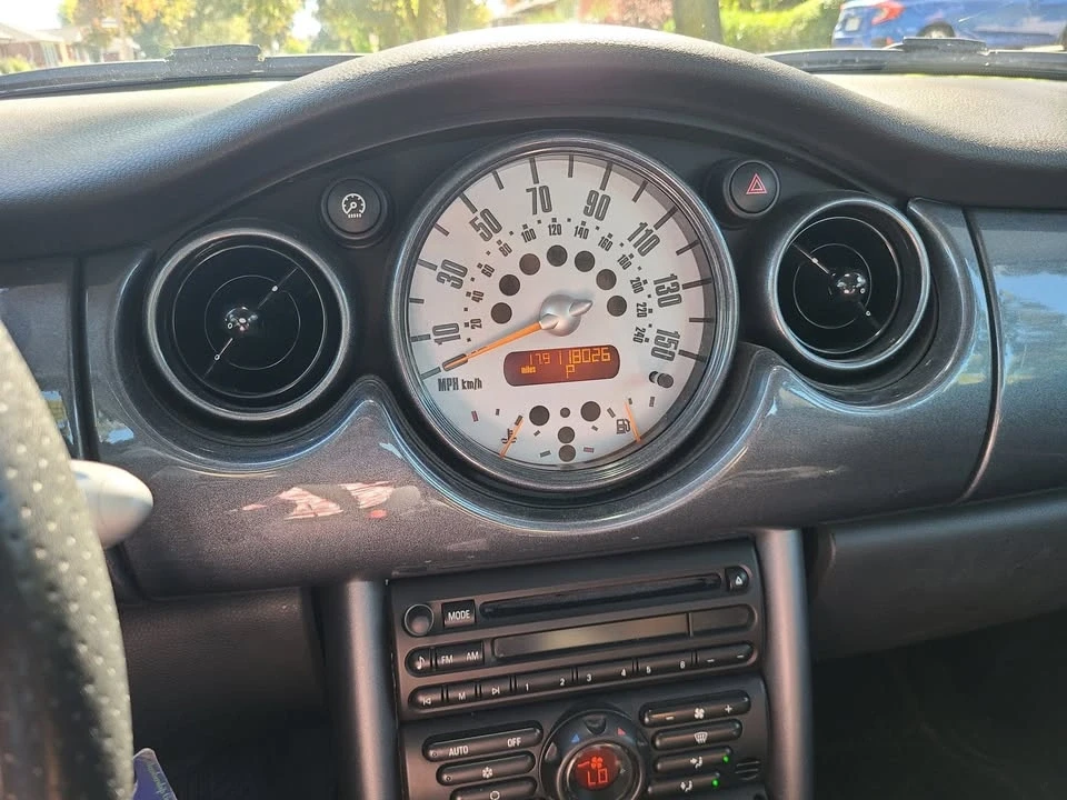 2004 Mini Mini 1st Gen - Image 6 of 7
