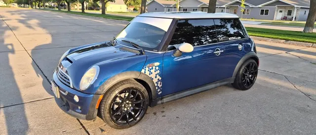 2004 MINI Cooper S