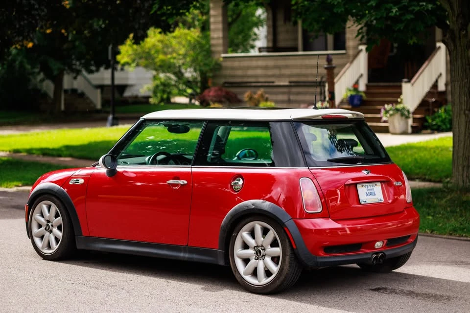 2004 Mini Mini Cooper S 1st Gen - Image 16 of 17
