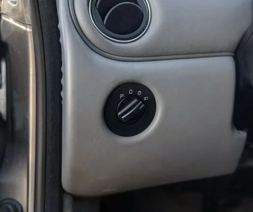 2004 Maserati Coupe - Image 29 of 31
