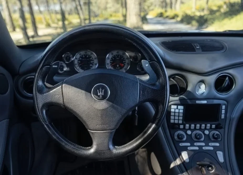 2004 Maserati Coupe - Image 16 of 31