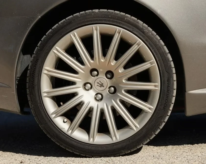 2004 Maserati Coupe - Image 10 of 31
