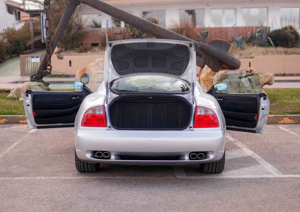 2004 Maserati Coupe - Image 9 of 31