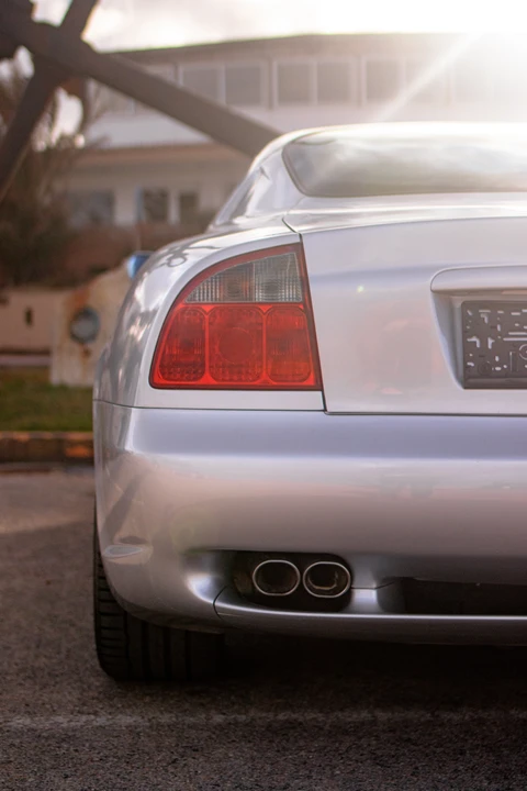 2004 Maserati Coupe - Image 28 of 31
