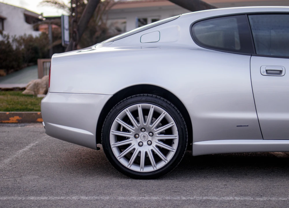 2004 Maserati Coupe - Image 12 of 31