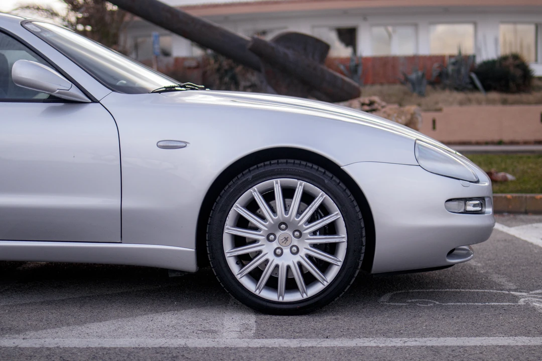 2004 Maserati Coupe - Image 13 of 31